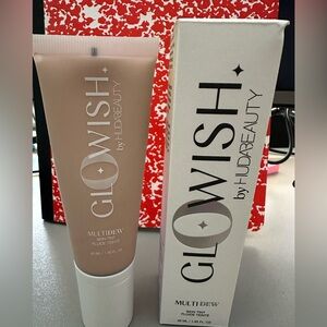 HUDABEAUTY - Glowish - BNIB - Light 03